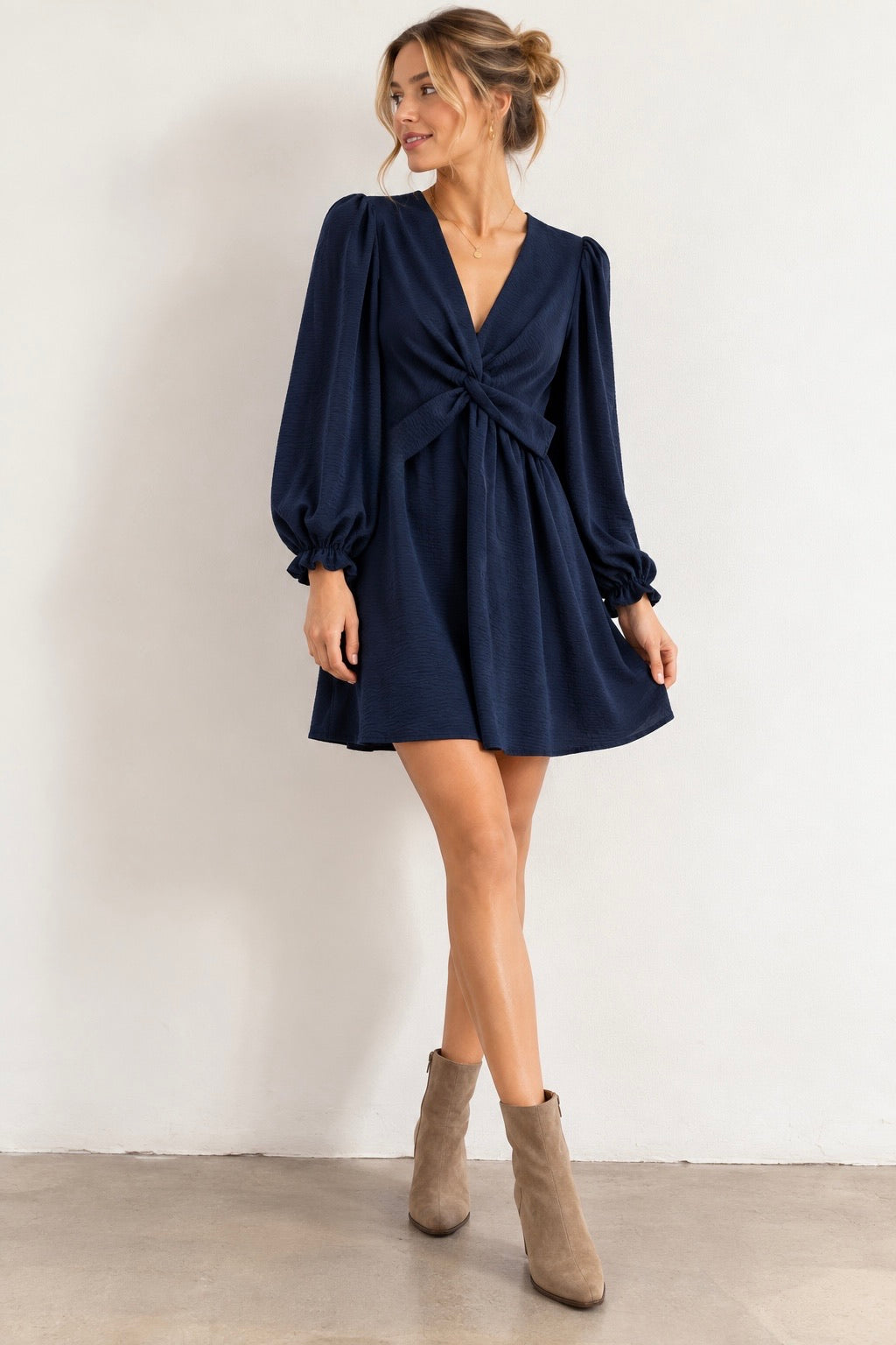 Robe drapé noué