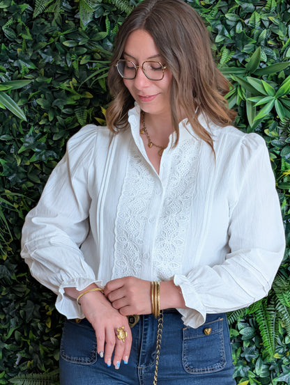 Chemise